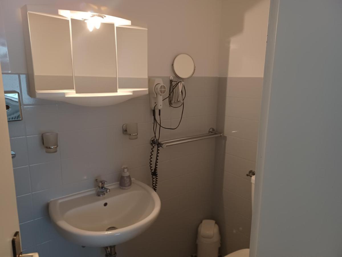 Отель Zum Fuchsbau Hovels Экстерьер фото