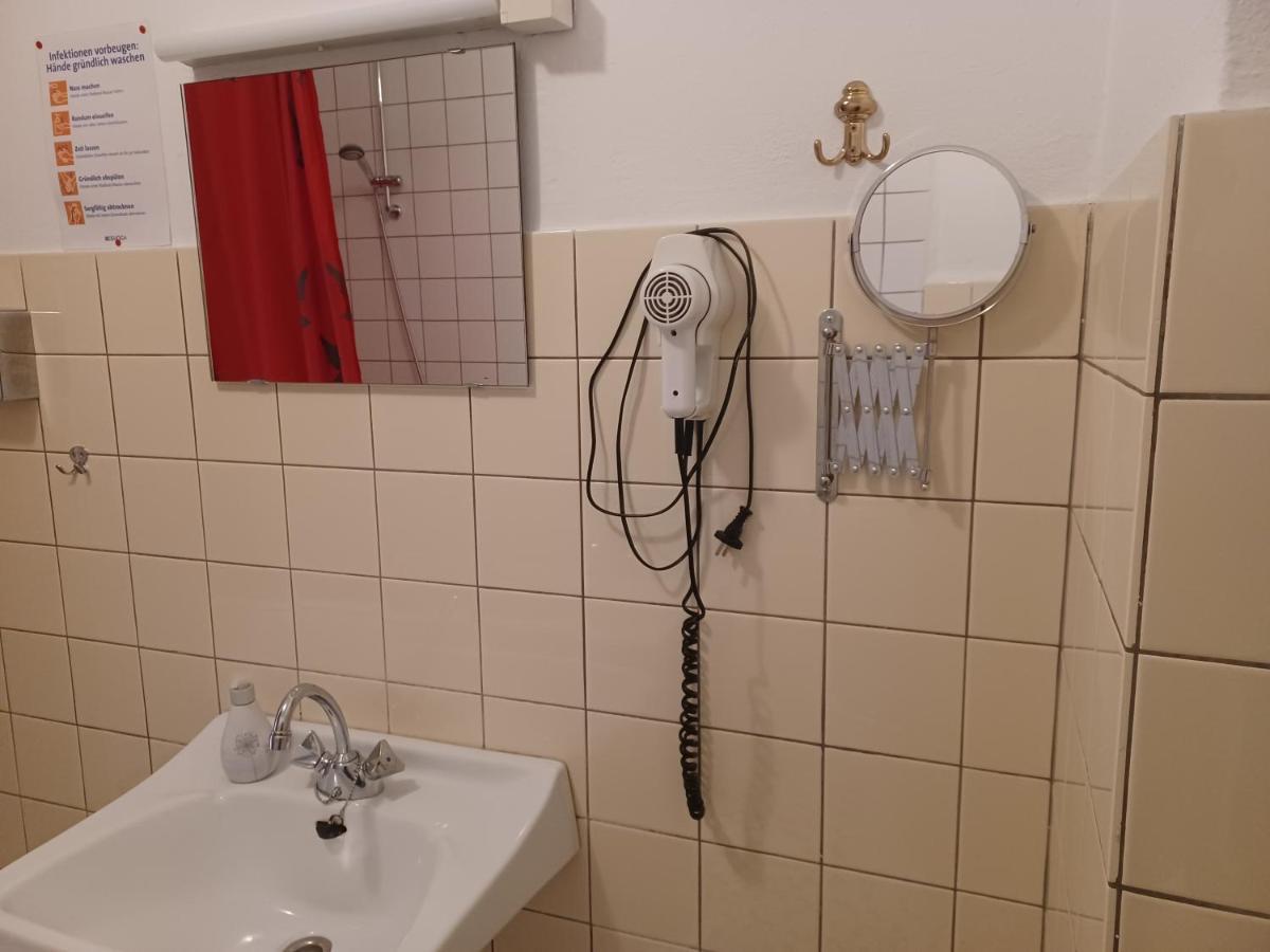 Отель Zum Fuchsbau Hovels Экстерьер фото